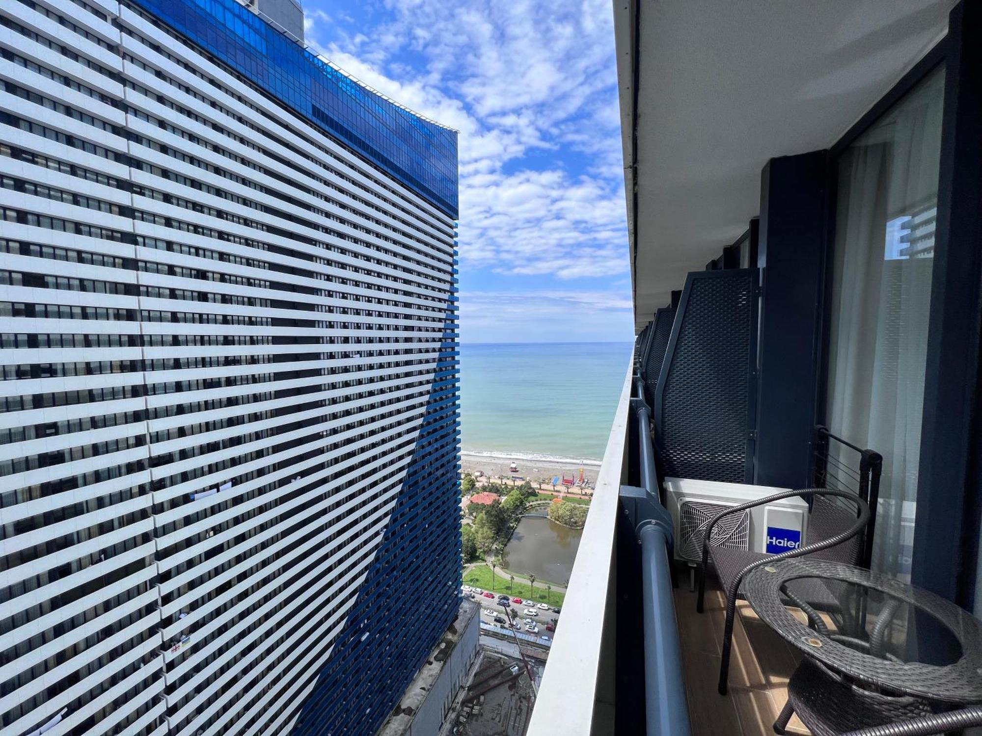 Cozy City Apartments In Orbi Batumi Exterior foto
